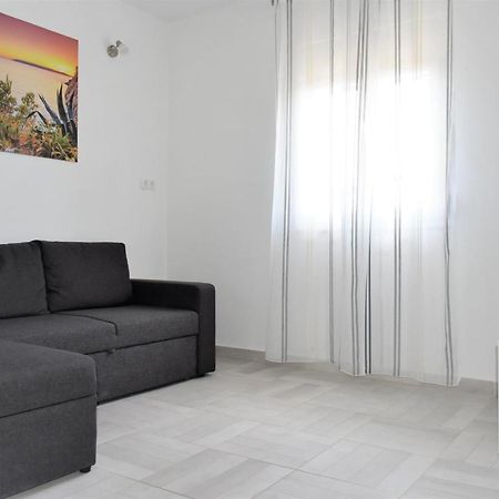Apartment Meryl Mravince Exterior photo